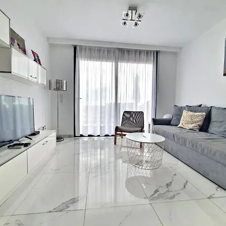 Sea View In Paradise Court Apartment *
